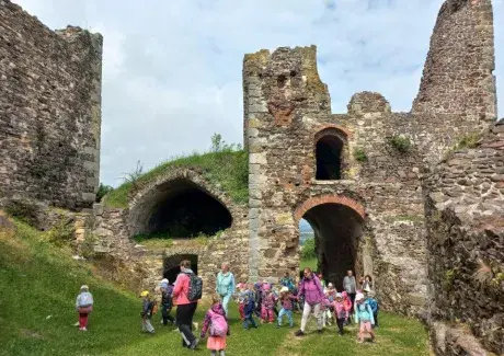 ŠKOLNÍ VÝLET POTŠTEJN