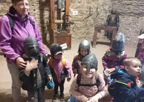 ŠKOLNÍ VÝLET POTŠTEJN