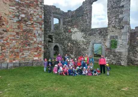 ŠKOLNÍ VÝLET POTŠTEJN