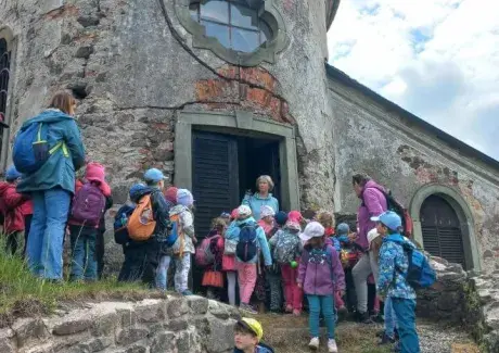 ŠKOLNÍ VÝLET POTŠTEJN
