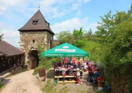 ŠKOLNÍ VÝLET POTŠTEJN