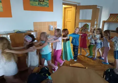 PŘESPÁVÁNÍ V MŠ + ROZLOUČENÍ S PŘEDŠKOLÁKY