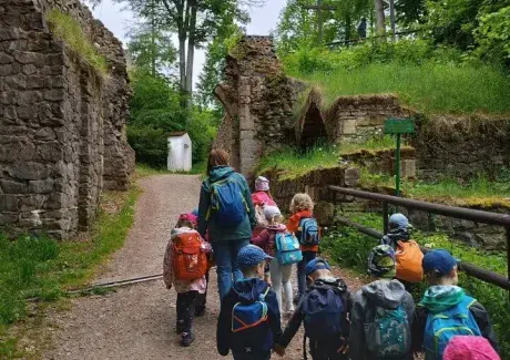 ŠKOLNÍ VÝLET POTŠTEJN