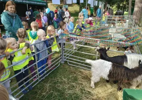 DOŽÍNKY ZÁŘÍ 2023