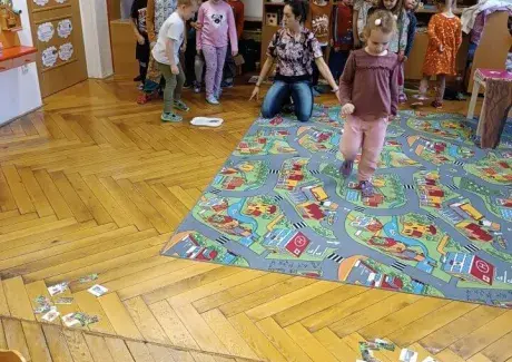 POVÍDÁNÍ O JEŽKU A NETOPÝROVI (záchranná stanice Jaroměř)