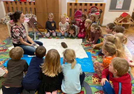 POVÍDÁNÍ O JEŽKU A NETOPÝROVI (záchranná stanice Jaroměř)