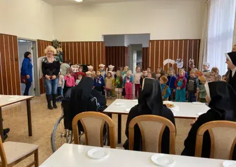 NÁVŠTĚVA U SESTŘIČEK 2024