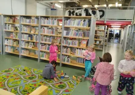NÁVŠTĚVA MĚSTSKÉ KNIHOVNY II.