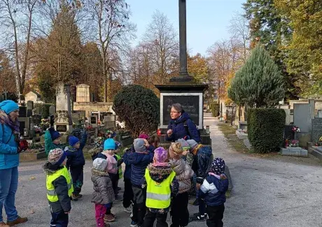 NÁVŠTĚVA HŘBITOVA NA POUCHOVĚ 2024