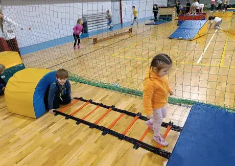 ŠKOLNÍ TURNAJ VE VYBÍJENÉ + MIKULÁŠ 2024