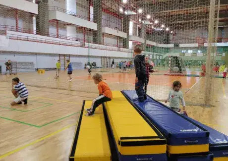ŠKOLNÍ TURNAJ VE VYBÍJENÉ + MIKULÁŠ 2024