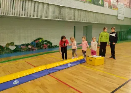 ŠKOLNÍ TURNAJ VE VYBÍJENÉ + MIKULÁŠ 2024