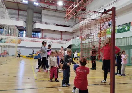 ŠKOLNÍ TURNAJ VE VYBÍJENÉ + MIKULÁŠ 2024