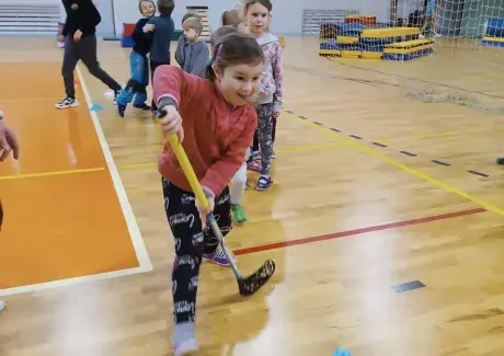 ŠKOLNÍ TURNAJ VE VYBÍJENÉ + MIKULÁŠ 2024