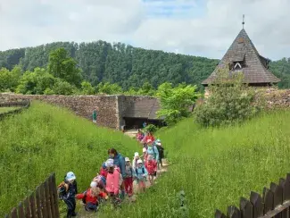 ŠKOLNÍ VÝLET POTŠTEJN